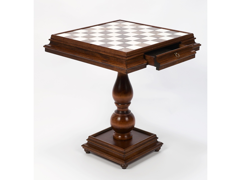 The Naples Chess Table